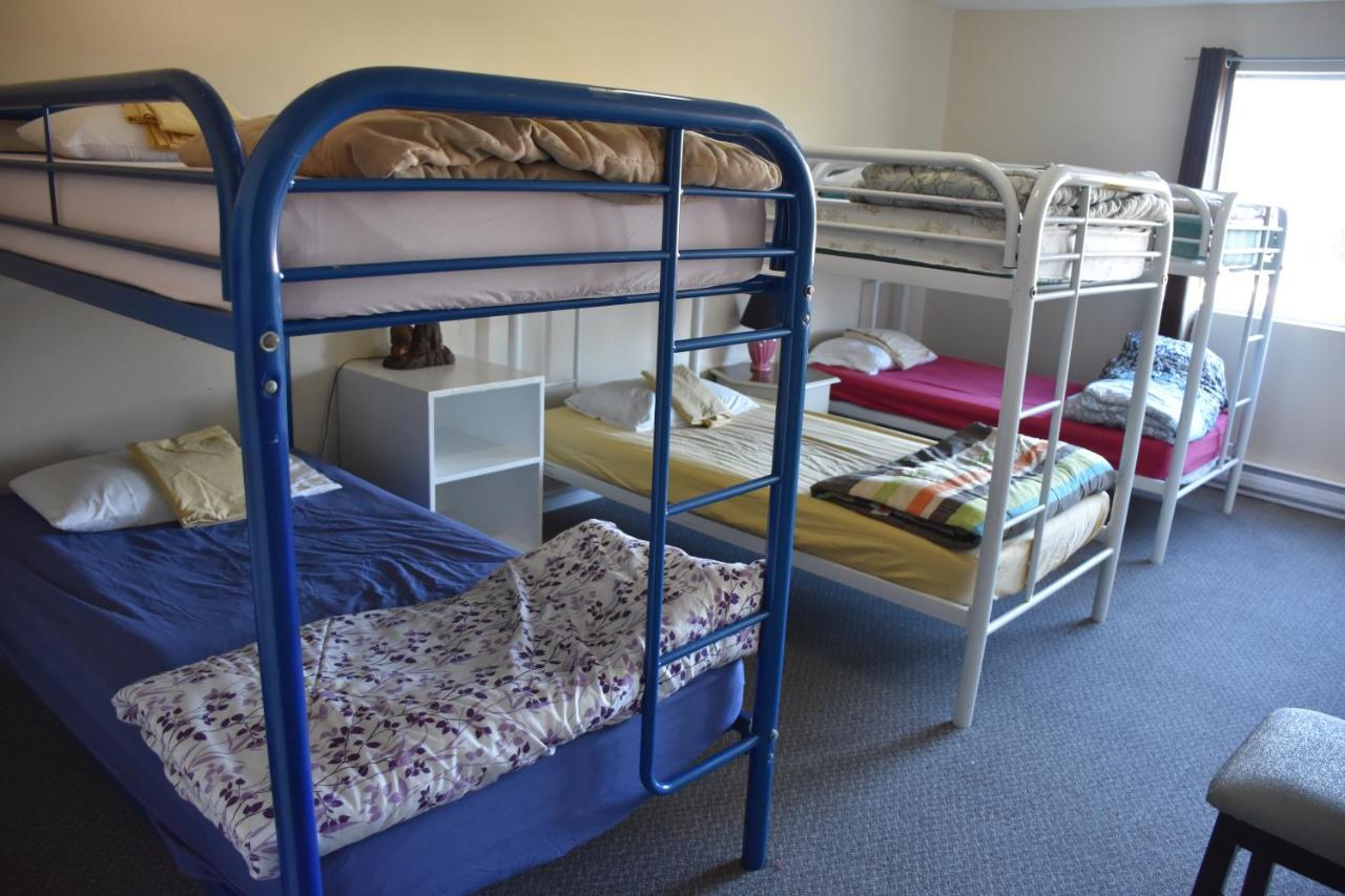 Hostel North Coast Trail Backpackers Ltd Port Hardy Exteriér fotografie