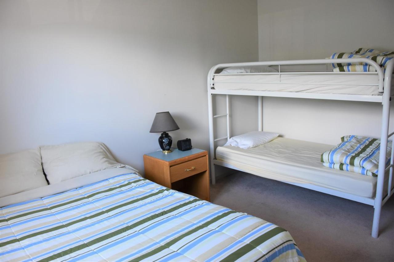 Hostel North Coast Trail Backpackers Ltd Port Hardy Exteriér fotografie