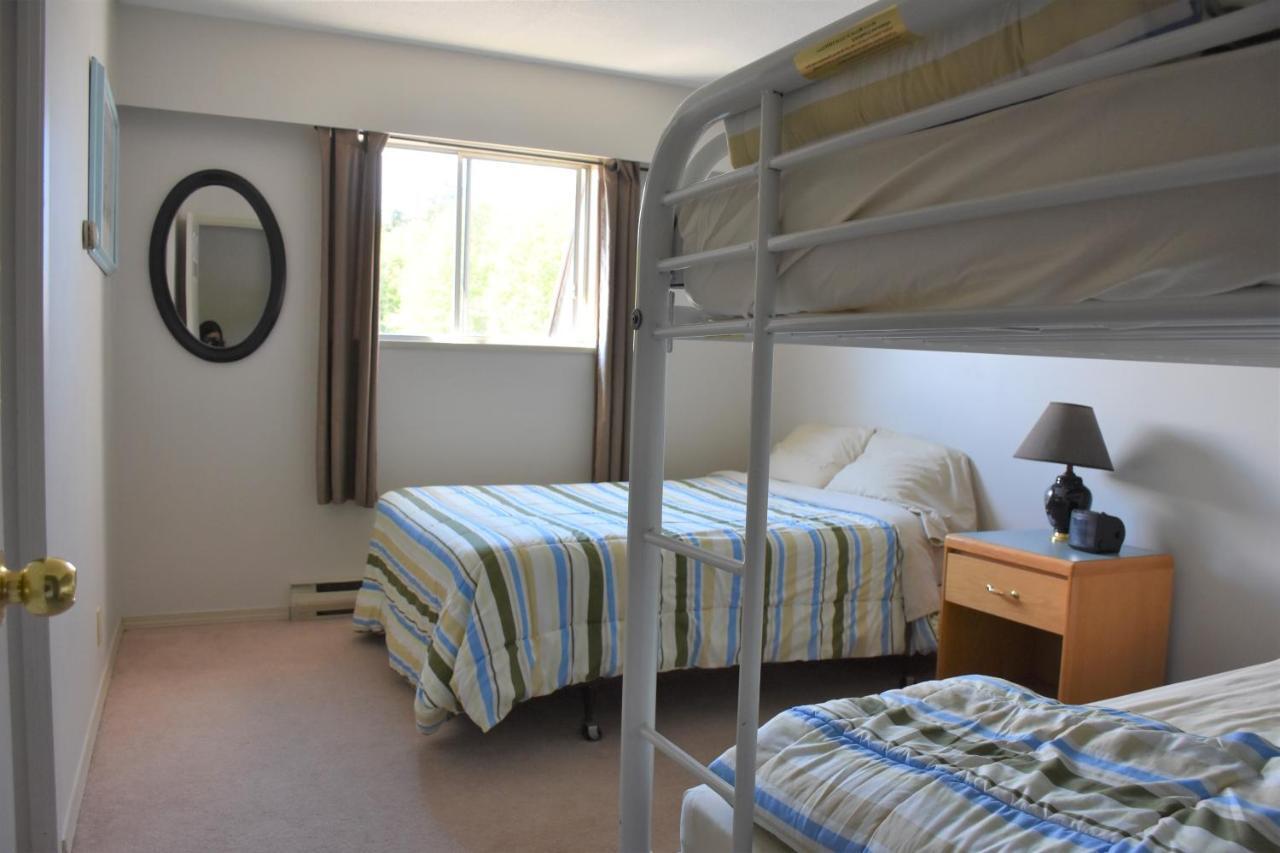 Hostel North Coast Trail Backpackers Ltd Port Hardy Exteriér fotografie